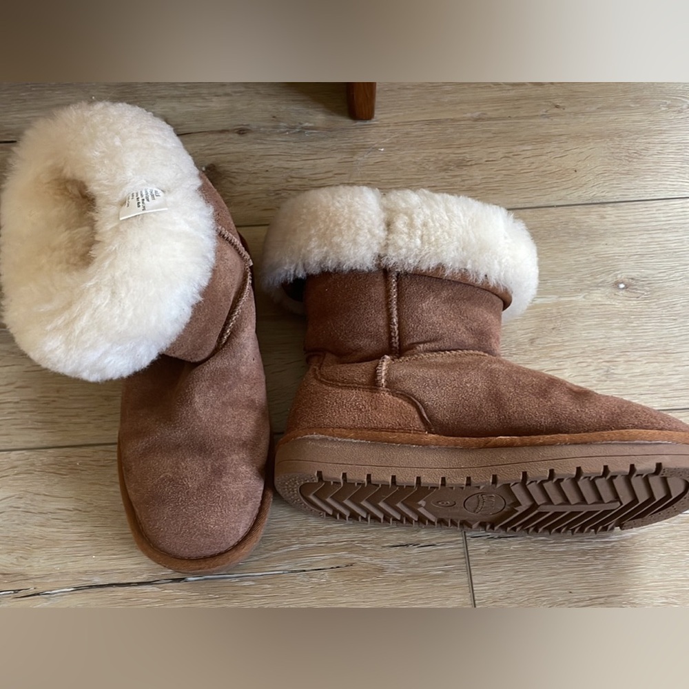 Cloud Nine Sheepskin/wool boots